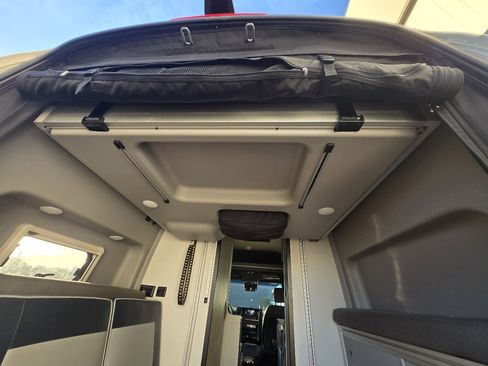 Used 2020 Mercedes-Benz Sprinter 2500 image 30