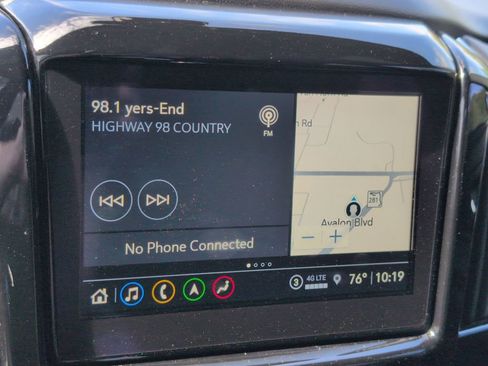 Used 2023 Chevrolet Traverse High Country AWD/4WD image 24