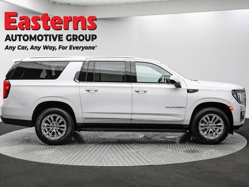 Used 2024 GMC Yukon XL SLT AWD/4WD image 4