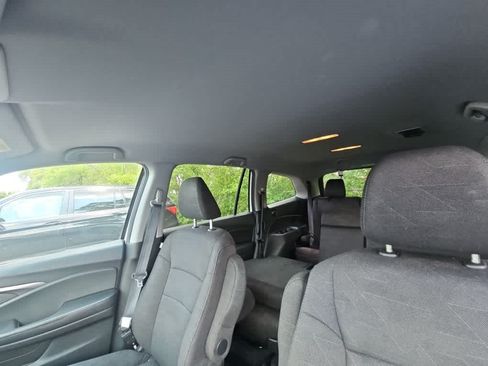 Used 2020 Honda Pilot EX image 8