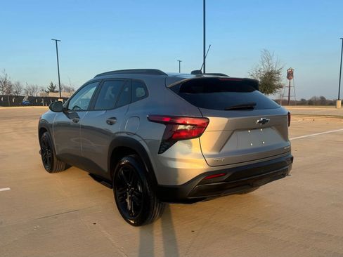 Used 2025 Chevrolet Trax ACTIV w/ Driver Confidence Package image 6