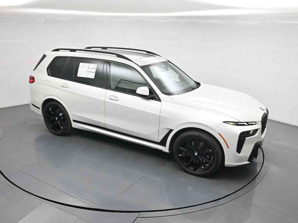 Used 2025 BMW X7 xDrive40i w/ M Sport Package AWD/4WD image 40
