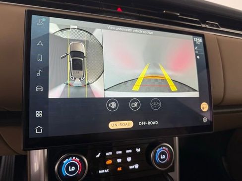 Used 2023 Land Rover Range Rover SE image 21