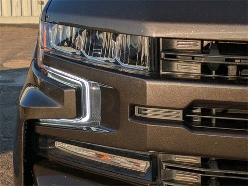 Used 2022 Chevrolet Silverado 1500 RST image 9