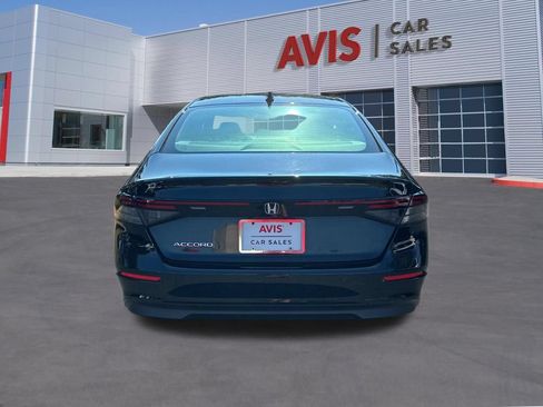 Used 2025 Honda Accord LX image 7