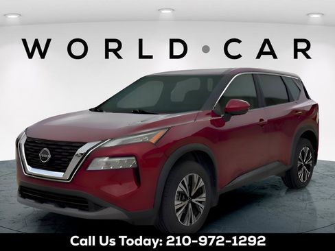 Used 2023 Nissan Rogue SV image 3