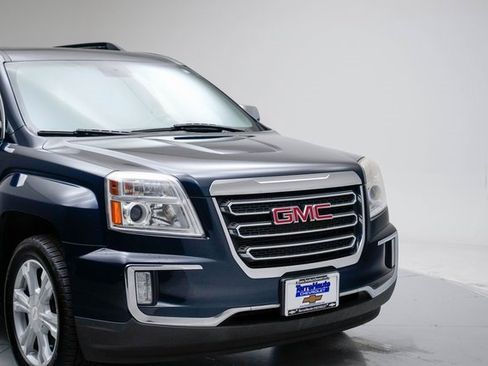 Used 2017 GMC Terrain SLE w/ Chrome Edition image 15