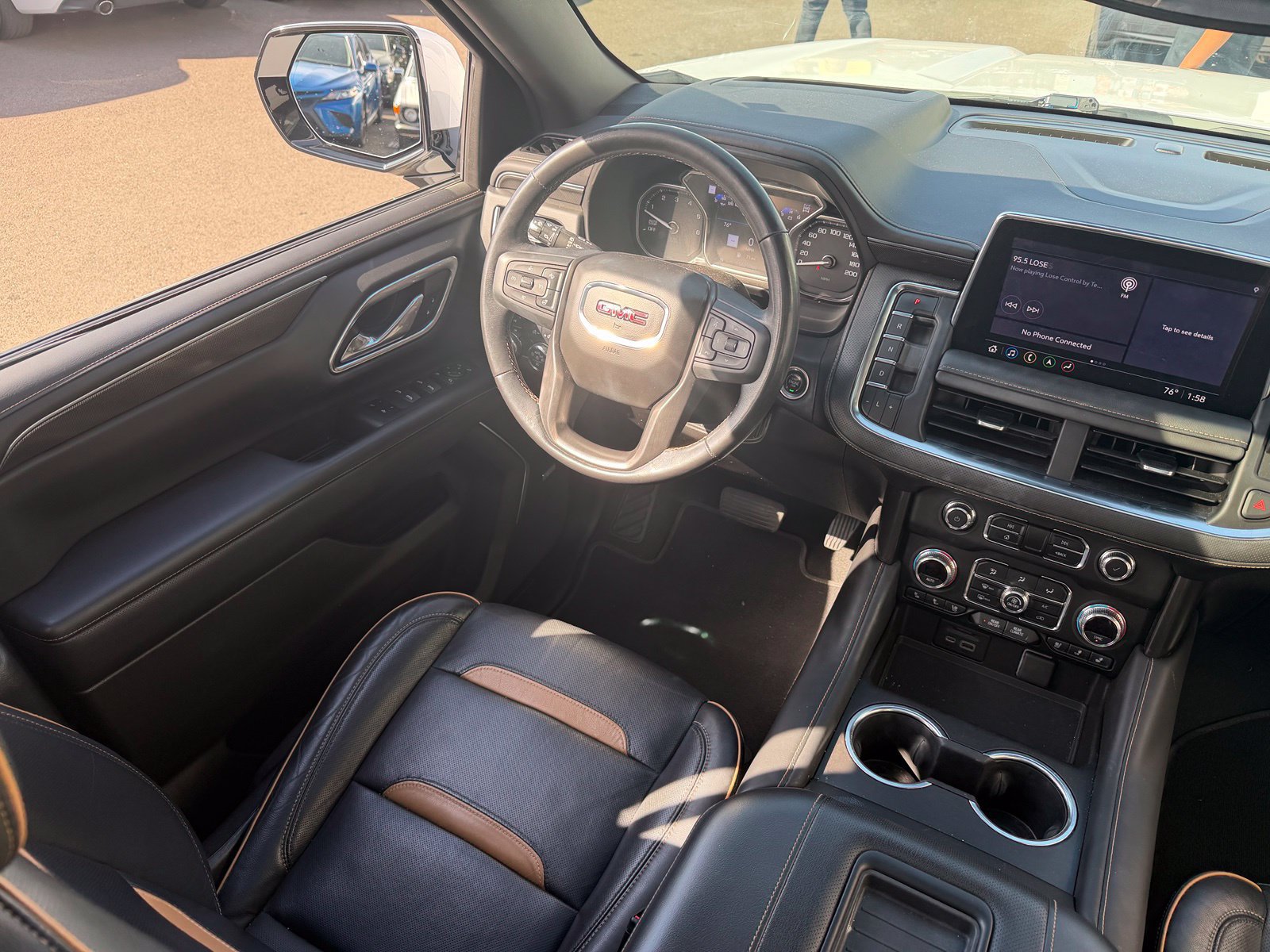 Used 2021 GMC Yukon AT4 w/ AT4 Premium Plus Package AWD/4WD image 6