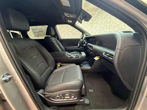 New 2026 Hyundai Palisade Calligraphy FWD image 11