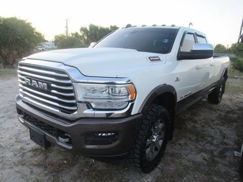 Used 2022 RAM 3500 Limited image 3