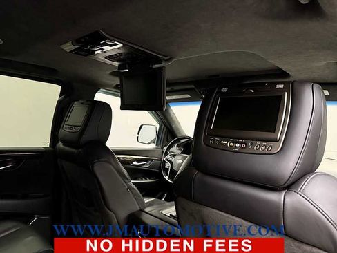 Used 2015 Cadillac Escalade Platinum image 23