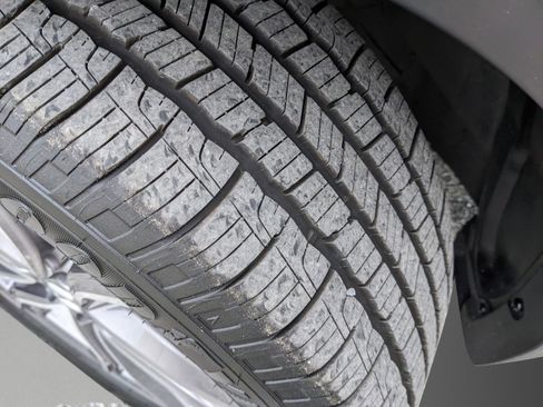 Used 2020 Honda CR-V Touring image 41