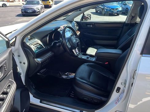 Used 2017 Subaru Outback 2.5i Limited image 10