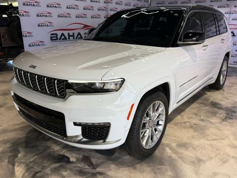 Used 2023 Jeep Grand Cherokee L Summit w/ Advanced Protech Group IV AWD/4WD image 2