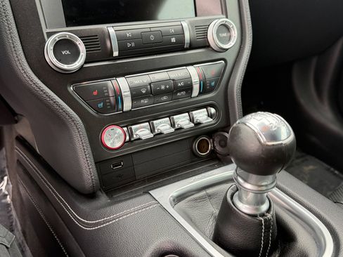 Used 2022 Ford Mustang GT Premium RWD image 26