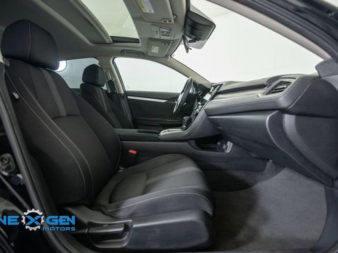 Used 2019 Honda Civic EX image 40
