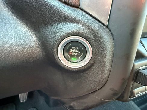 Used 2022 Chevrolet Silverado 2500 LT w/ Convenience Package image 33