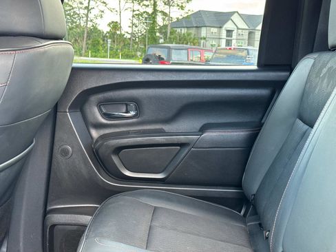 Used 2022 Nissan Titan PRO-4X w/ Pro-4x Utility Package AWD/4WD image 16