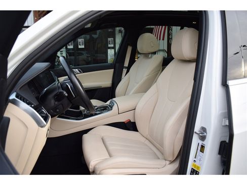 Used 2020 BMW X5 xDrive40i w/ Premium Package image 18