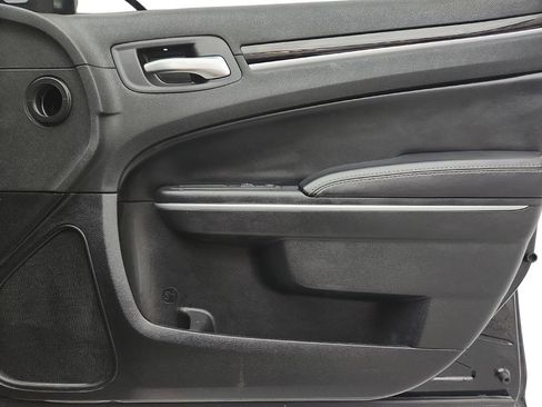 Used 2021 Chrysler 300 S image 33