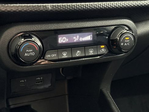 Used 2021 Nissan Kicks SV FWD image 20