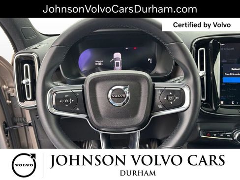 Certified 2023 Volvo XC40 Recharge Ultimate image 17