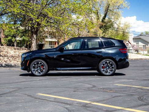 New 2026 BMW X3 xDrive30 w/ M Sport Package AWD/4WD image 2