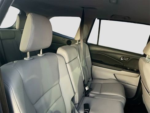 Used 2022 Honda Pilot EX-L image 28