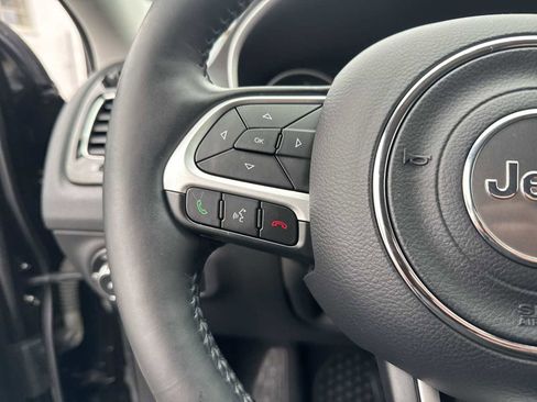 Used 2019 Jeep Compass Altitude image 46