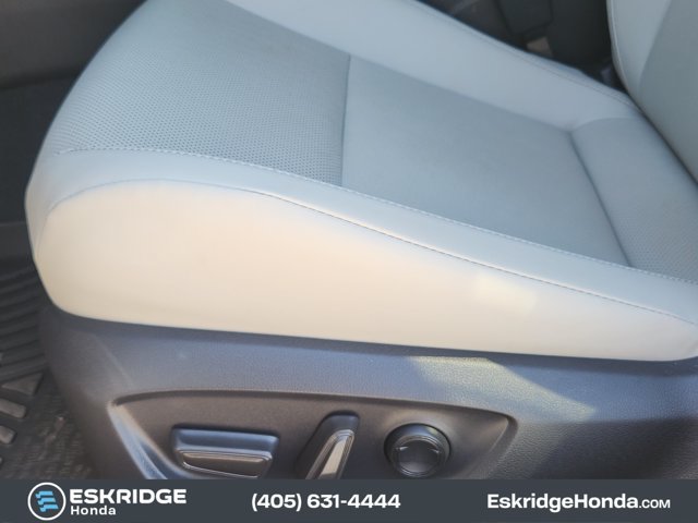 Used 2024 Toyota Prius Limited w/ Limited Premium Package FWD image 25