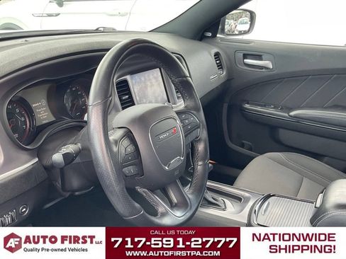 Used 2019 Dodge Charger SXT w/ Blacktop Package AWD/4WD image 6