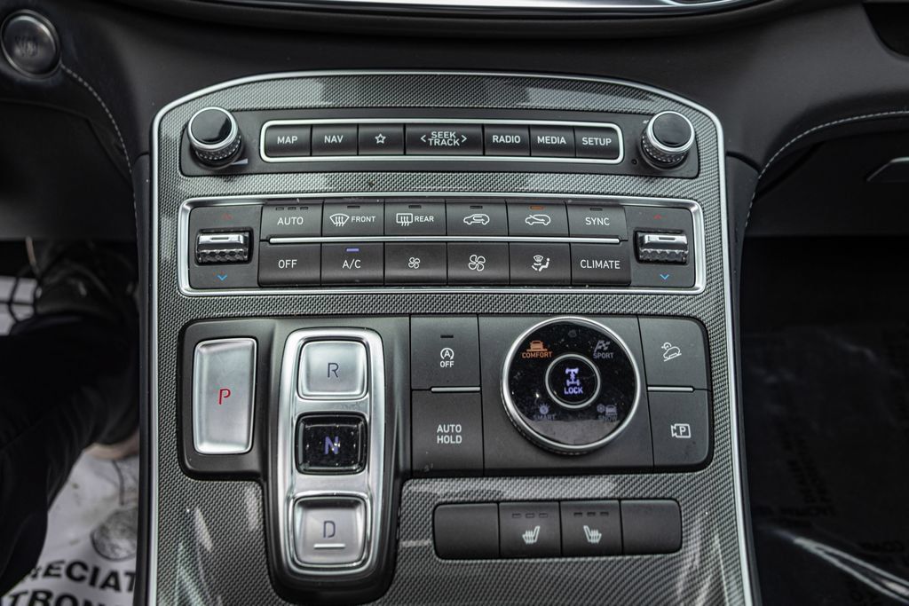 Certified 2023 Hyundai Santa Fe SEL w/ Premium Package AWD/4WD image 20