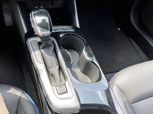 Used 2025 Buick Envista Sport Touring FWD image 18