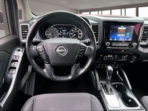 Used 2023 Nissan Frontier SV w/ SV Convenience Package image 9