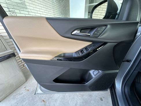 New 2026 Chevrolet Equinox ACTIV w/ Convenience Package III FWD image 22