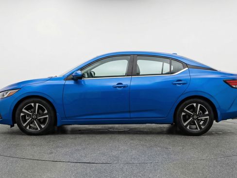 Used 2025 Nissan Sentra SV image 5