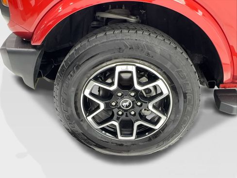 Used 2024 Ford Bronco Outer Banks AWD/4WD image 12