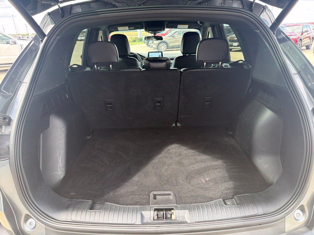 Used 2025 Ford Escape ST-Line Select AWD/4WD image 31