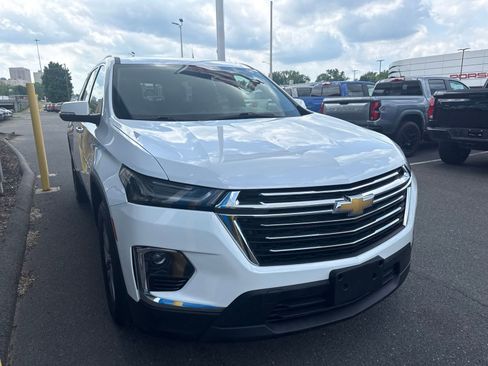 Used 2023 Chevrolet Traverse LT w/ LPO, Floor Liner Package AWD/4WD image 4