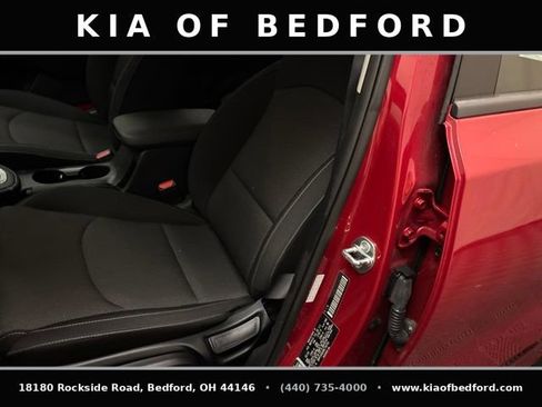 Used 2024 Kia Forte LXS w/ LXS Technology Package FWD image 13