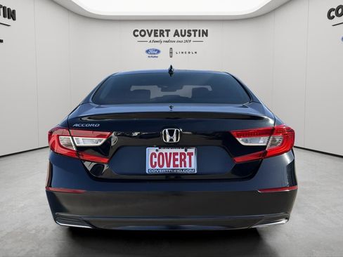 Used 2018 Honda Accord EX image 4