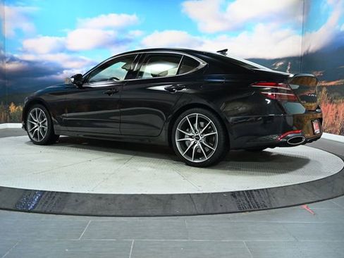 Used 2025 Genesis G70 2.5T image 6