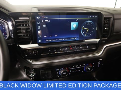 Used 2025 Chevrolet Silverado 1500 LTZ AWD/4WD image 5