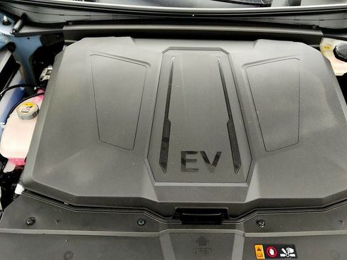 Used 2025 Hyundai Ioniq 5 SEL RWD image 26
