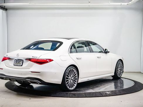 Used 2022 Mercedes-Benz S 500 4MATIC image 4