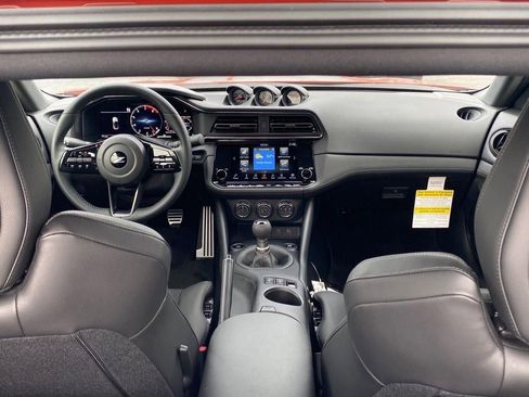 New 2024 Nissan Z Performance w/ Heritage Edition image 28