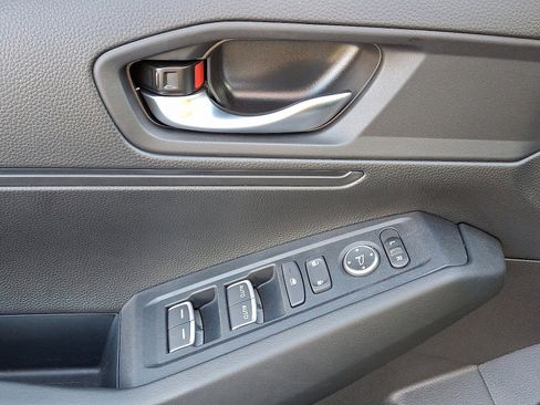 Certified 2025 Honda Accord LX image 11