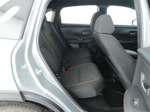Used 2025 Honda HR-V Sport image 17