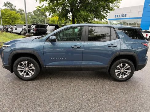 Used 2026 Chevrolet Equinox LT AWD/4WD image 2