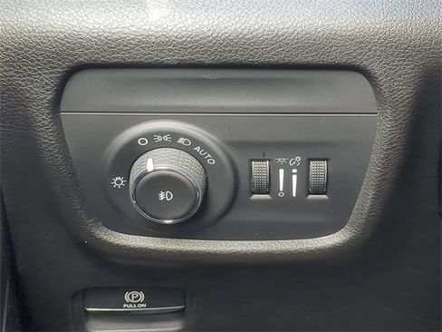 Used 2021 Jeep Grand Cherokee L Limited image 31